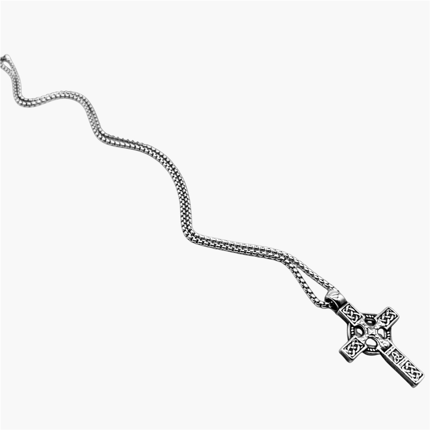 side view of highcross heritage viking pendant