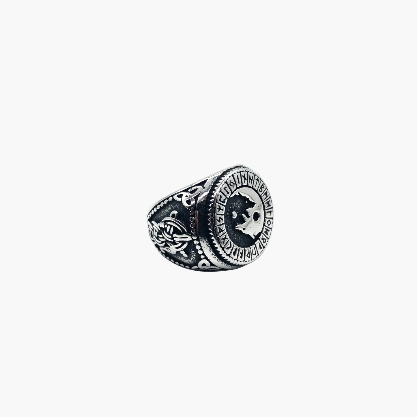 right angle view of Fenrirs Bane Norse wolf ring showing band detail