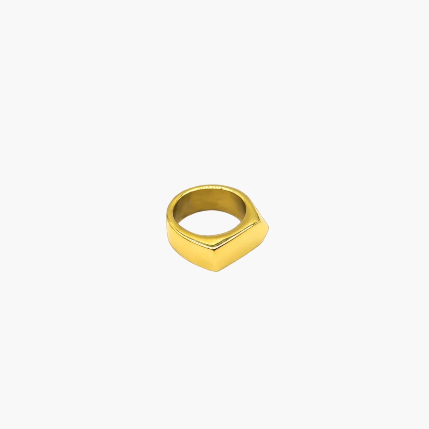 left angle view of Goldsmith gold plated ring