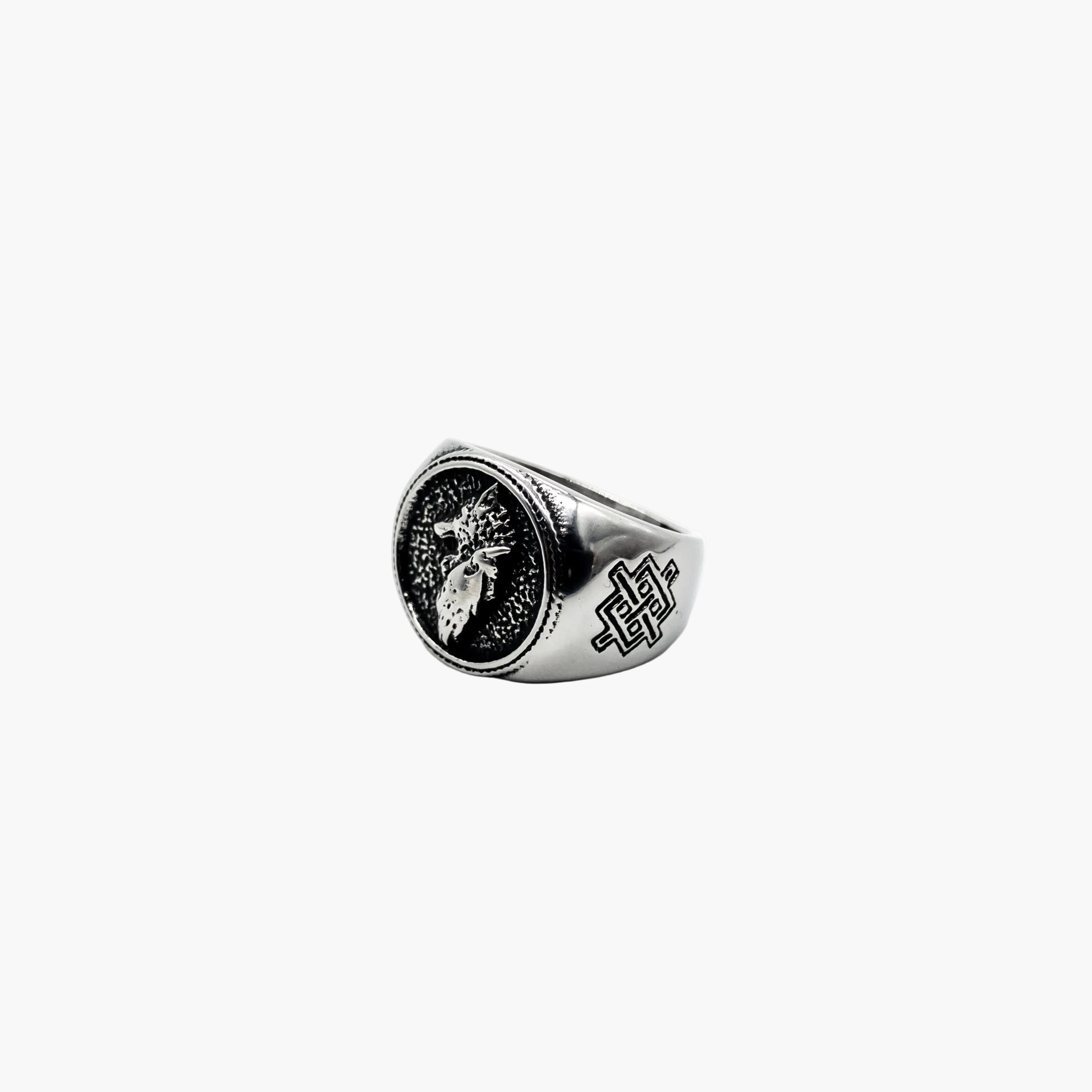 right angle view of Warg Norse ring showing Celtic etchings